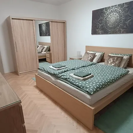 M55 Apartment *