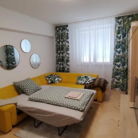 M55 Apartment